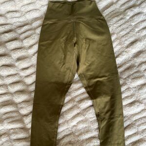 Alice + Olivia High Rise Olive 
/ Pistachio Green Performance Leggings Size S